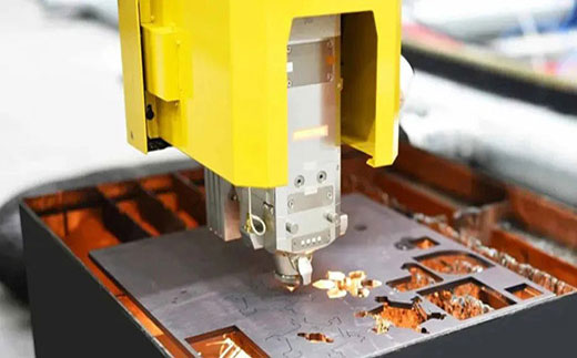 Z6尊龙旗舰厅高功率8025/6025/6020宽幅激光切割机Class1级防护