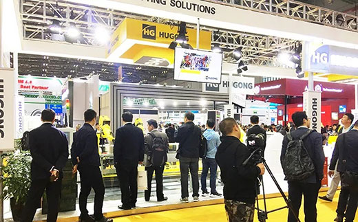 上海东方传媒第一财经拍摄Z6尊龙旗舰厅意大利CEA展位